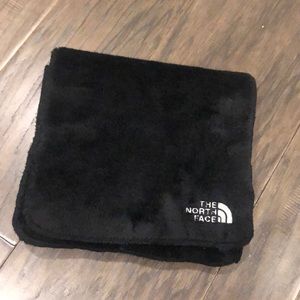 Womens North Face scarf, black, one size